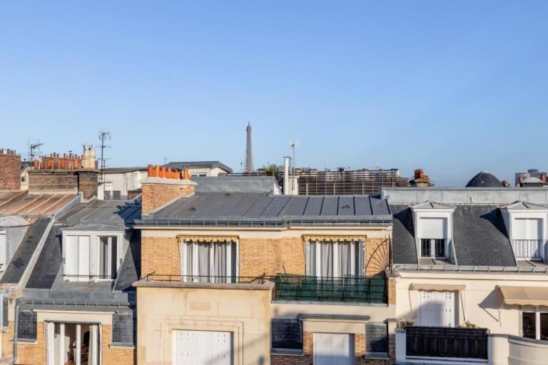 D'artiste, Terrasse Vue Tour Eiffel *